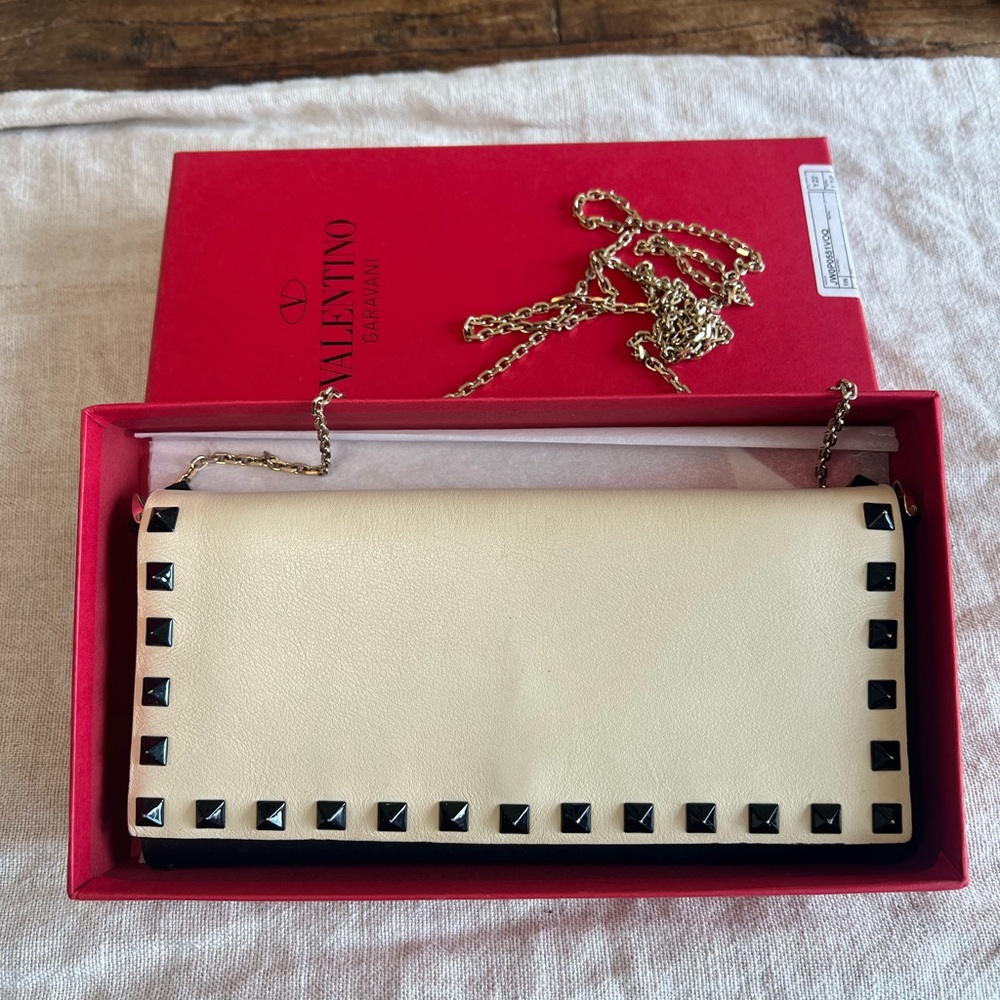 Vintage Valentino Rockstud Ivory and Black wallet on chain purse
